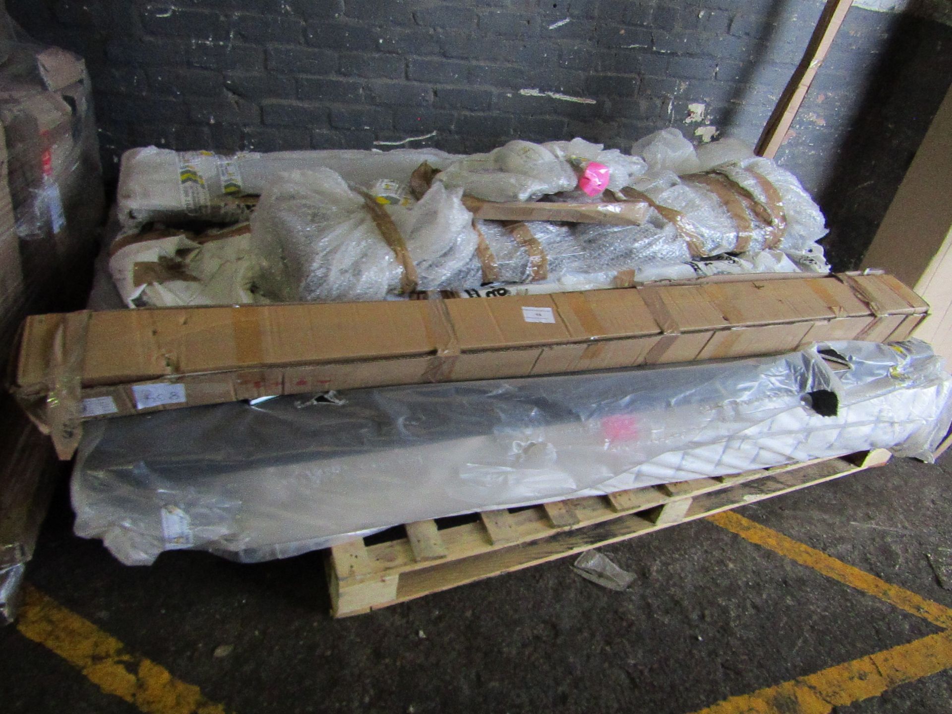 Pallet that looks to contain a Hypnos Mattress and a Bed frame, all unchecked