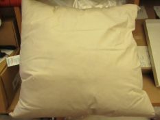 | 2X | UNBRANDED FEATHER FILLED CUSHION INNERS | UNUSED |