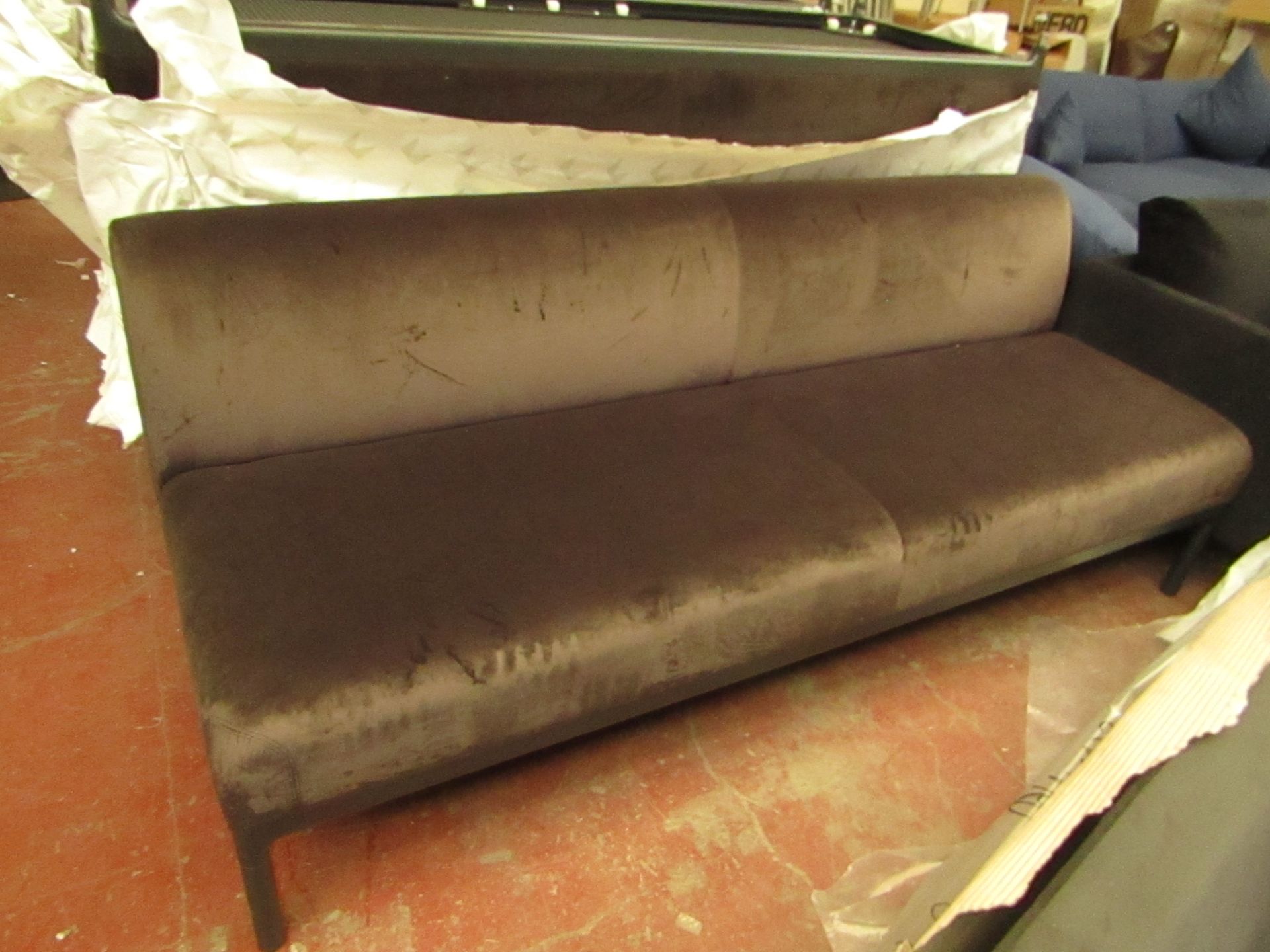 | 1 X | PERASON LLOYD EDGE BENCH | SOFA CUSHION IS IN GOOD CONITION BUT THERE MAY BE SMALL MINOR