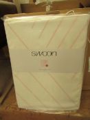 | 1X | SWOON BOOLE PINK KING SIZE DUVET COVER SET, INCLUDES DUVET COVER AND 2 MATCHING PILLOW