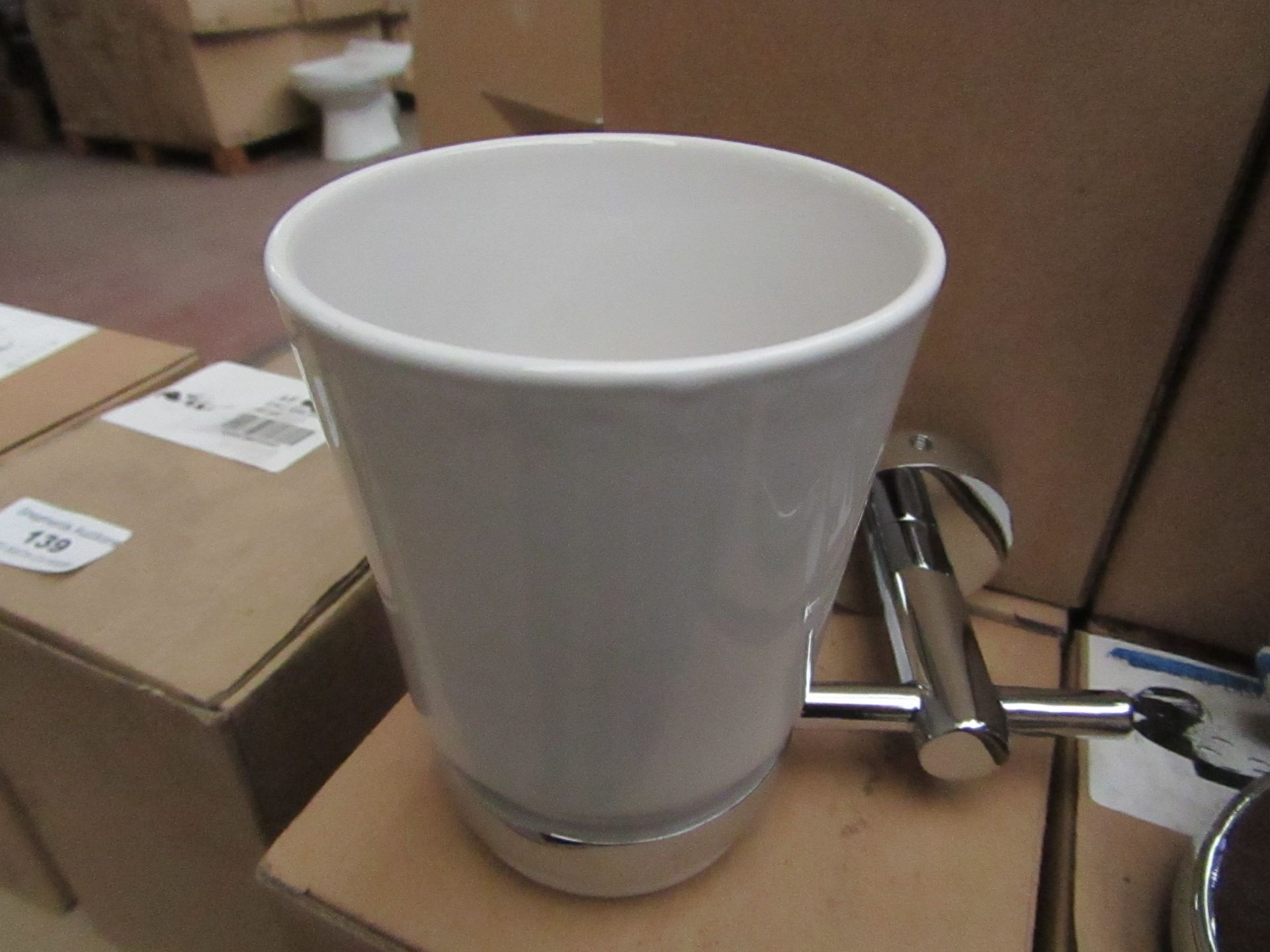 5x Ceramic tumbler holder, new and boxed. AFZ32