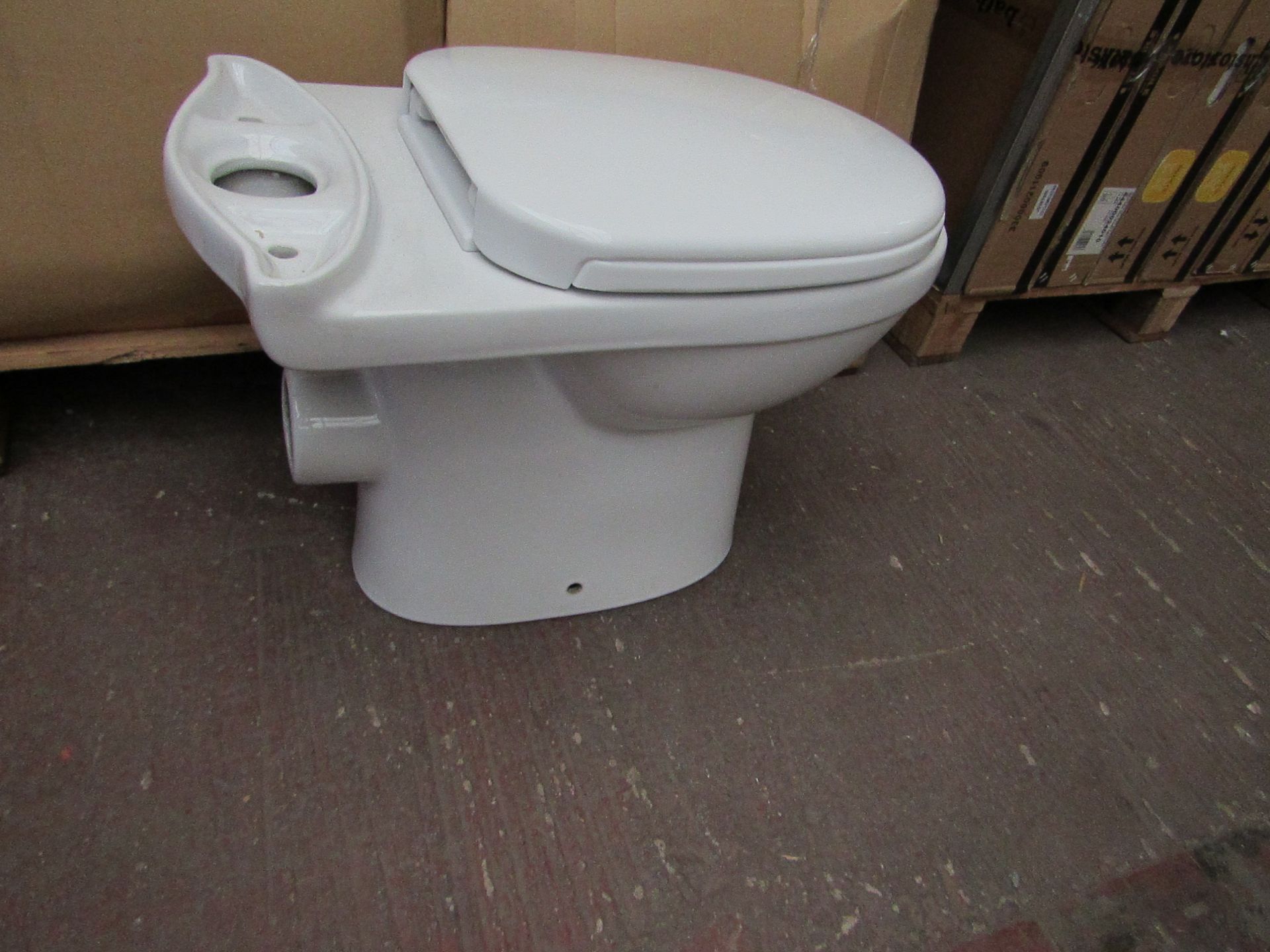 Olivia close coupled toilet pan with seat cover TA-001, new and boxed.