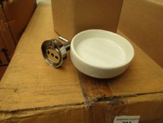 Ceramic soap dish, new and boxed. AFZ34