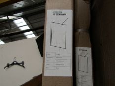 Wetroom 700 x 2000mm deflector, new and boxed. SD068