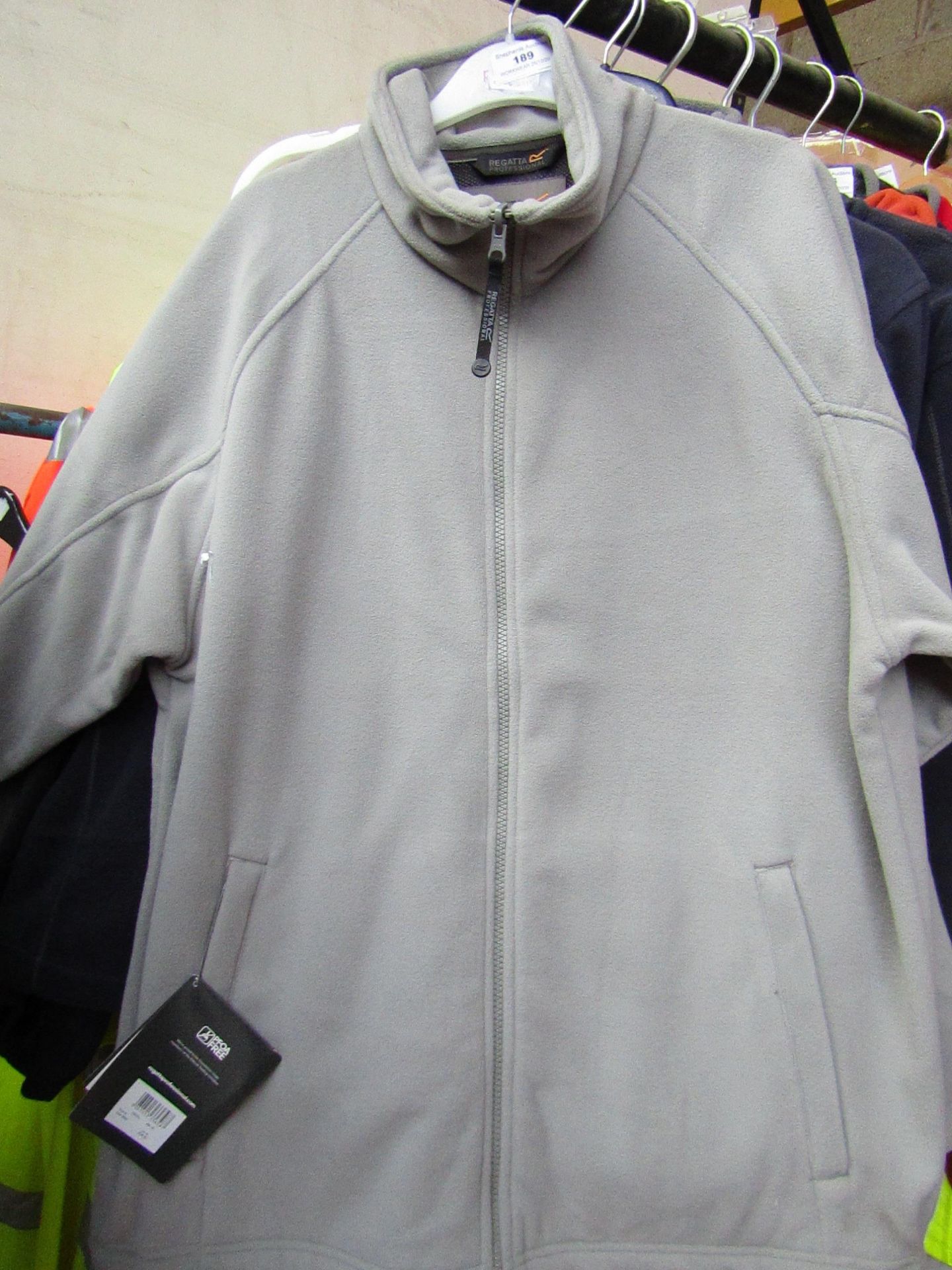 Regatta - Dark Steel Full Zip Fleece Jacket - Size Medium - Original Tags.