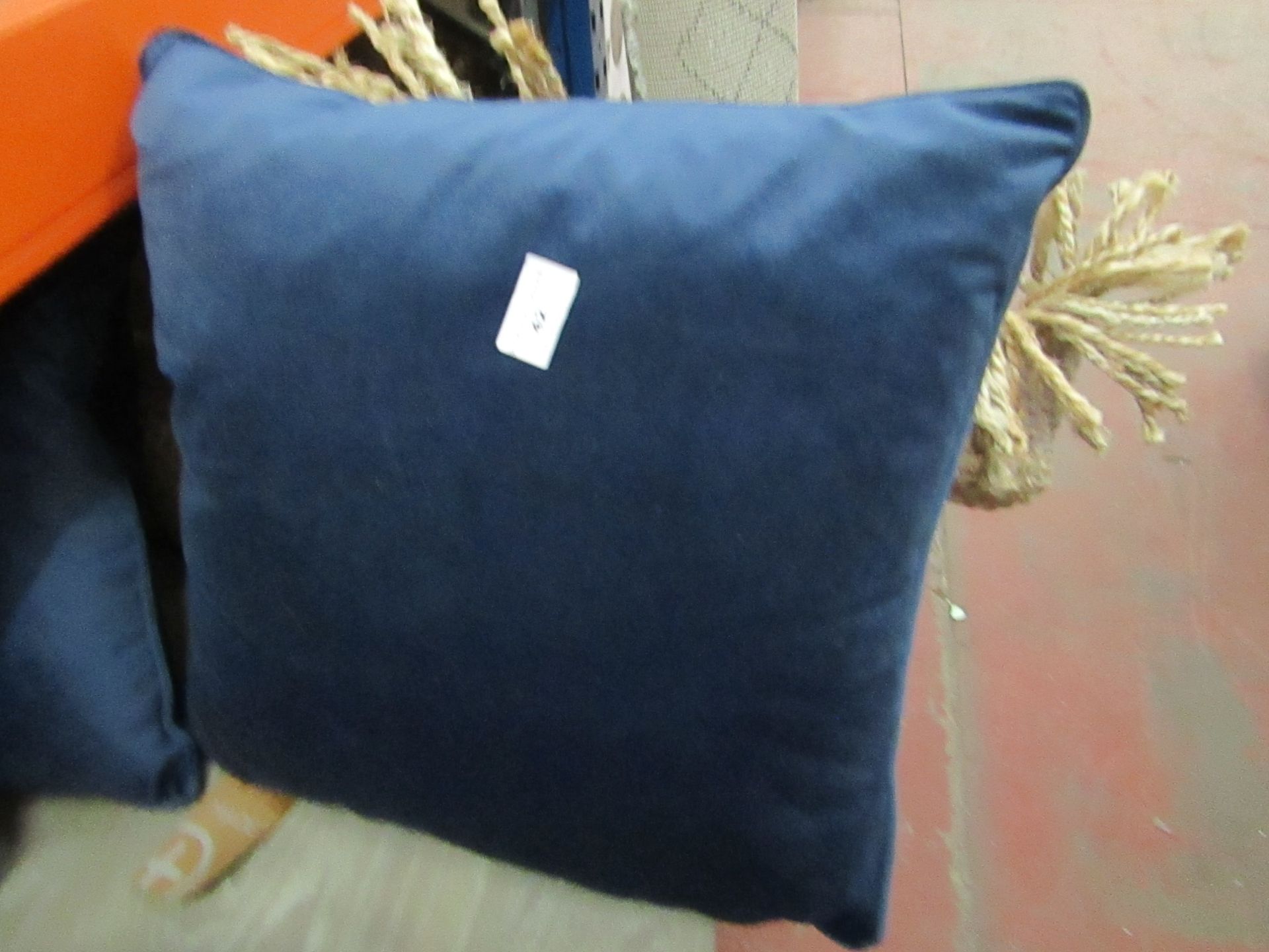 | 1X | MADE.COM SCATTER CUSHION | UNCHECKED MAY HAVE SLIGHT DIRTY MARKS |