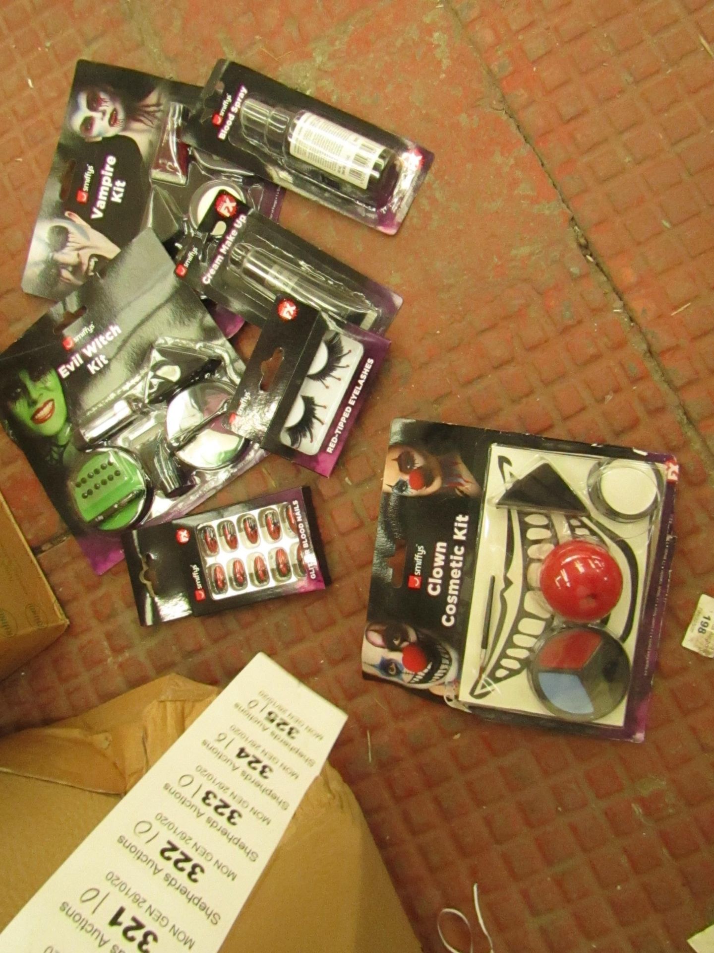10 x Halloween make up Items incl Paints, Nails,Blood etc. Picked at Random