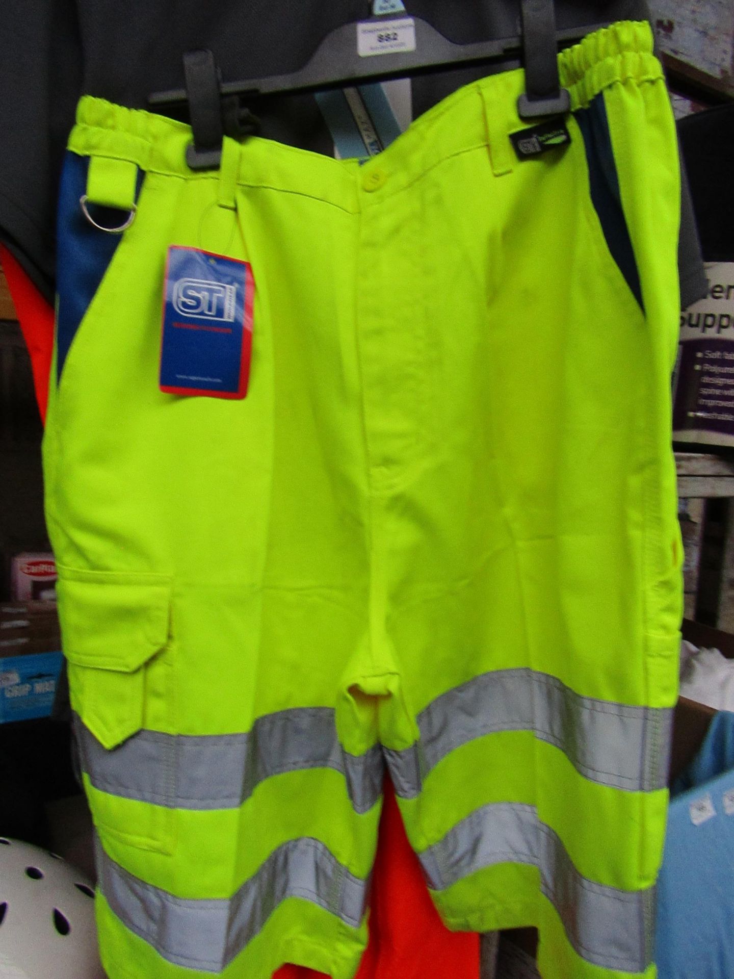 5x ST WorkWear - Hi-Vis Yellow PolyCotton Shorts - Size Medium - All New & Packaged.