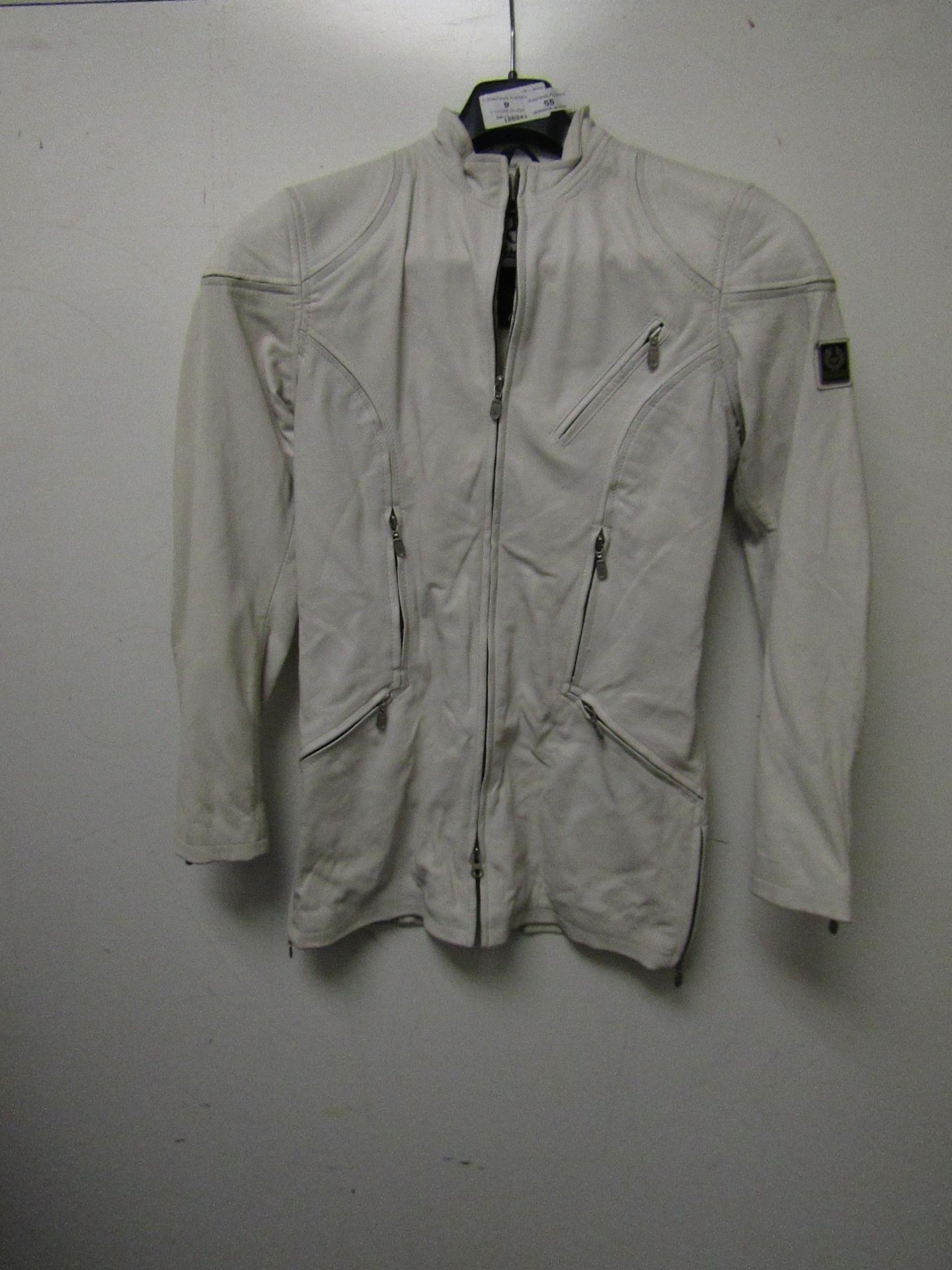 Ladies Belstaff Orion White leather Jacket, size 42 has a poen mark on the back