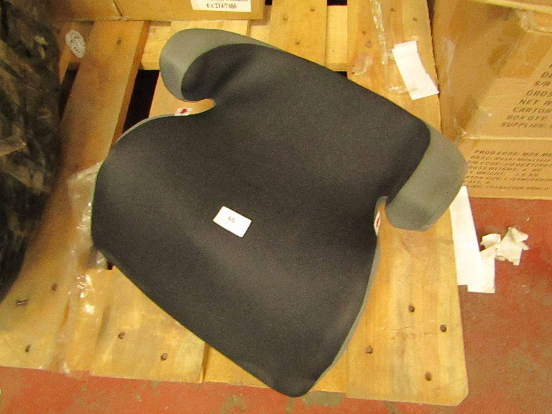 Phenix universal 15kg - 36kg Booster Seat. Unused