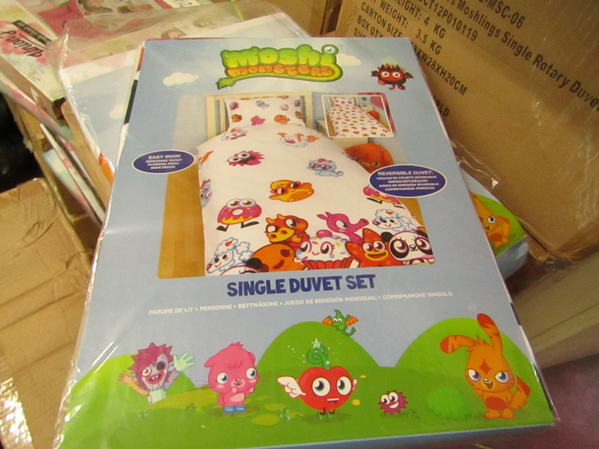 Moshi monsters Single Duvet Set. New & Packaged