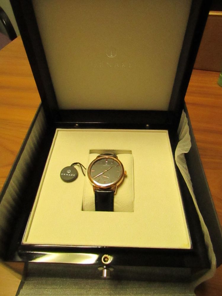 Ideal Christmas Gifts at Auction Prices of Investment Gems, Pandora Jewellery and Watches