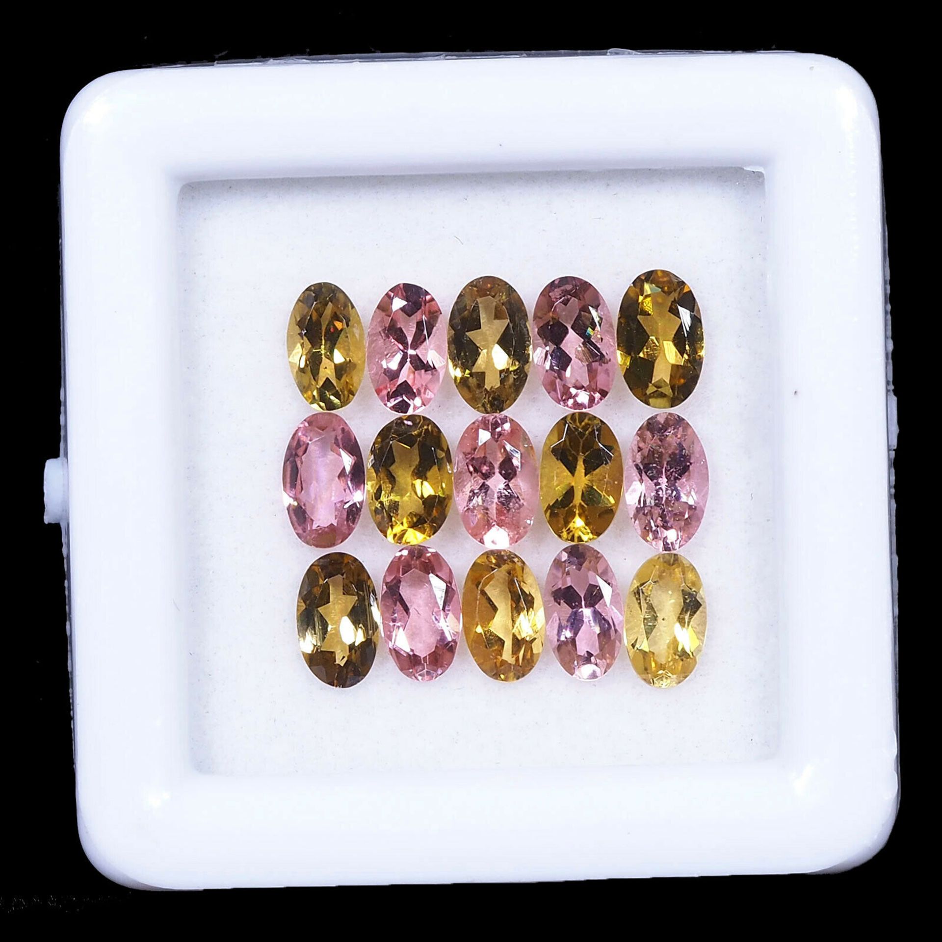 Natural Tourmaline - 3.50 carats - 15 pieces - average retail value £ 410.07