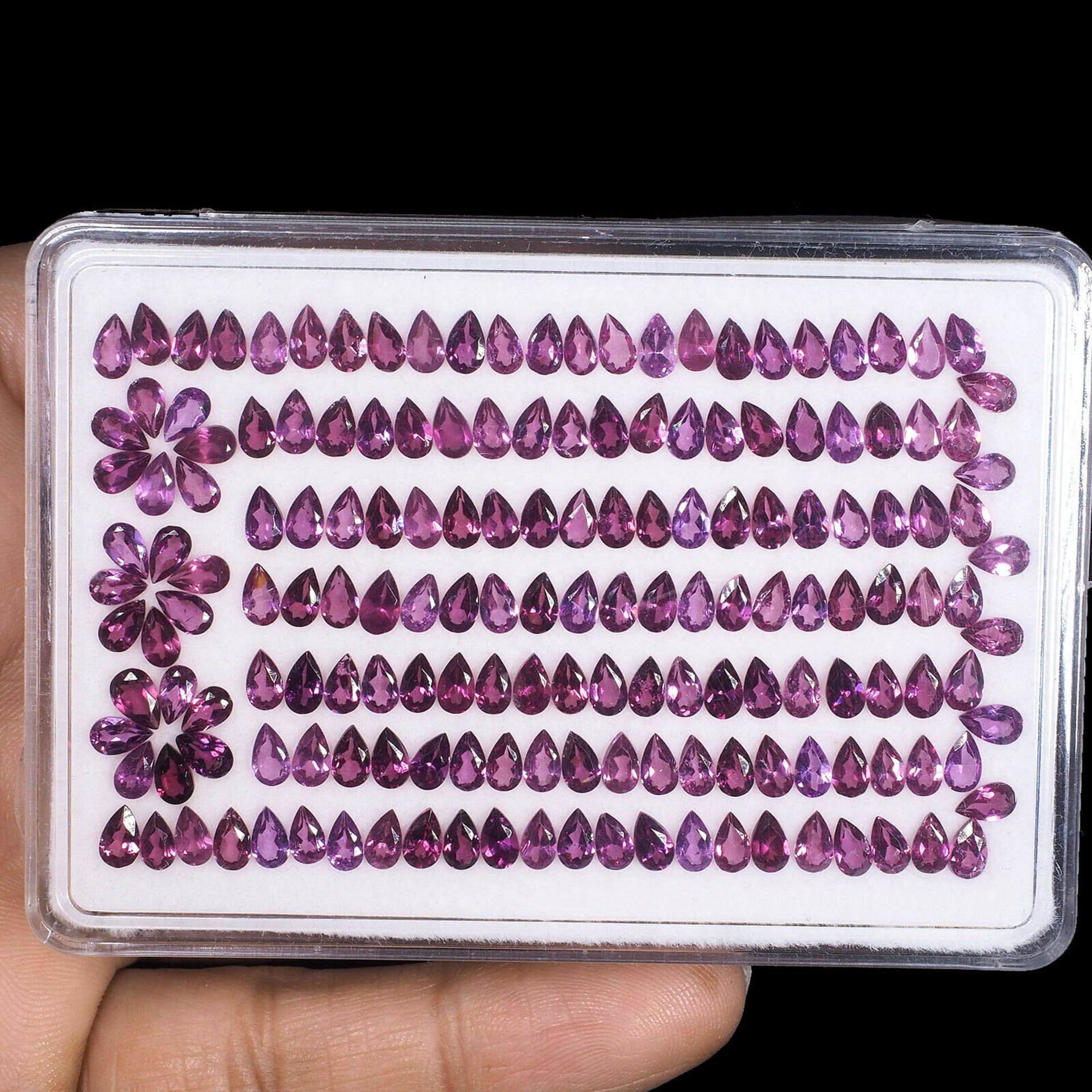 Natural Rhodolite Garnets - 40.50 carats - 168 pieces - average retail value £7,677.95