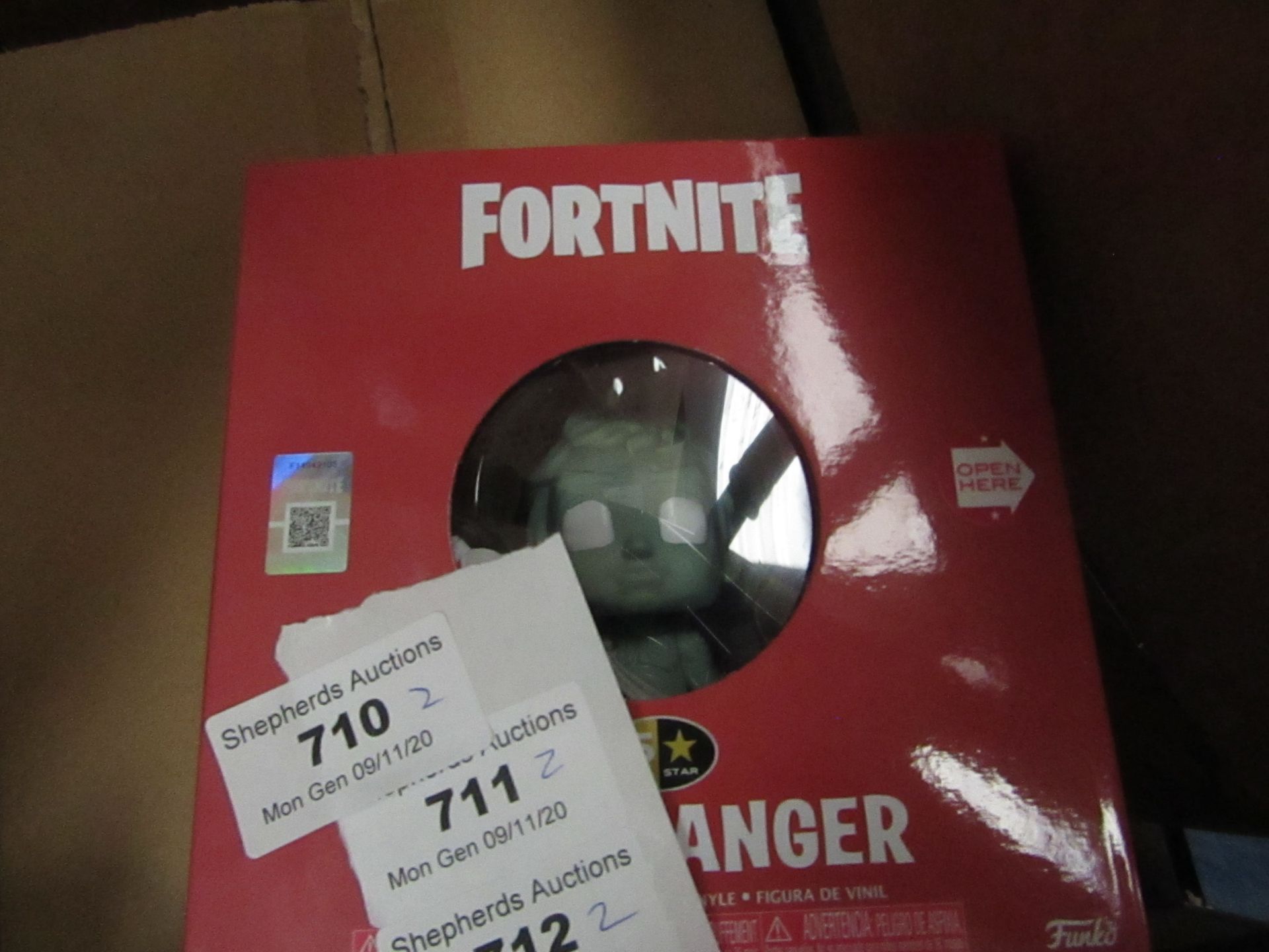 2 x Fortnite Love ranger Figures. New & boxed