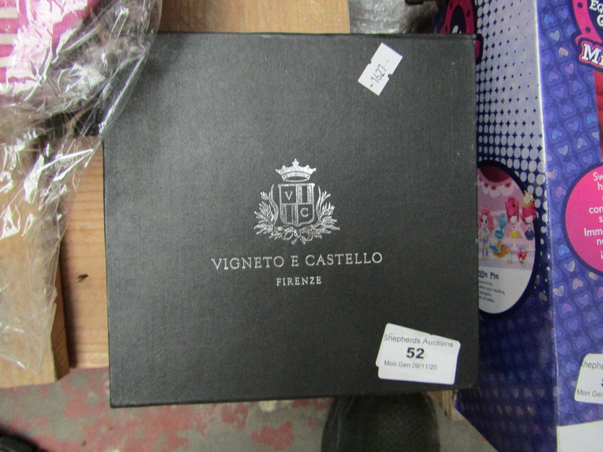 Vigneto E Castello - Large Villa Candle Plaque - New & Boxed.