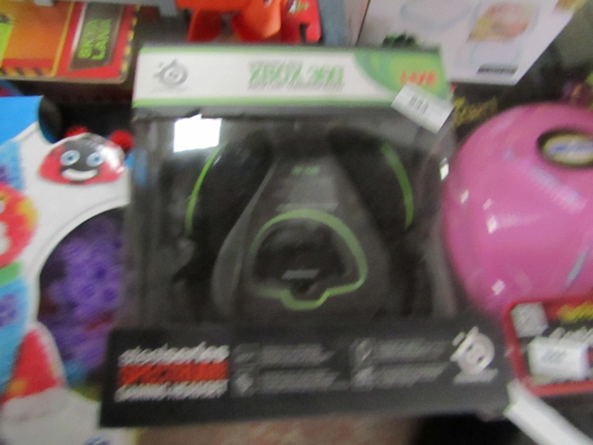 Steel Series Spectrum 5XB Gaming headset. Looks new but Untested