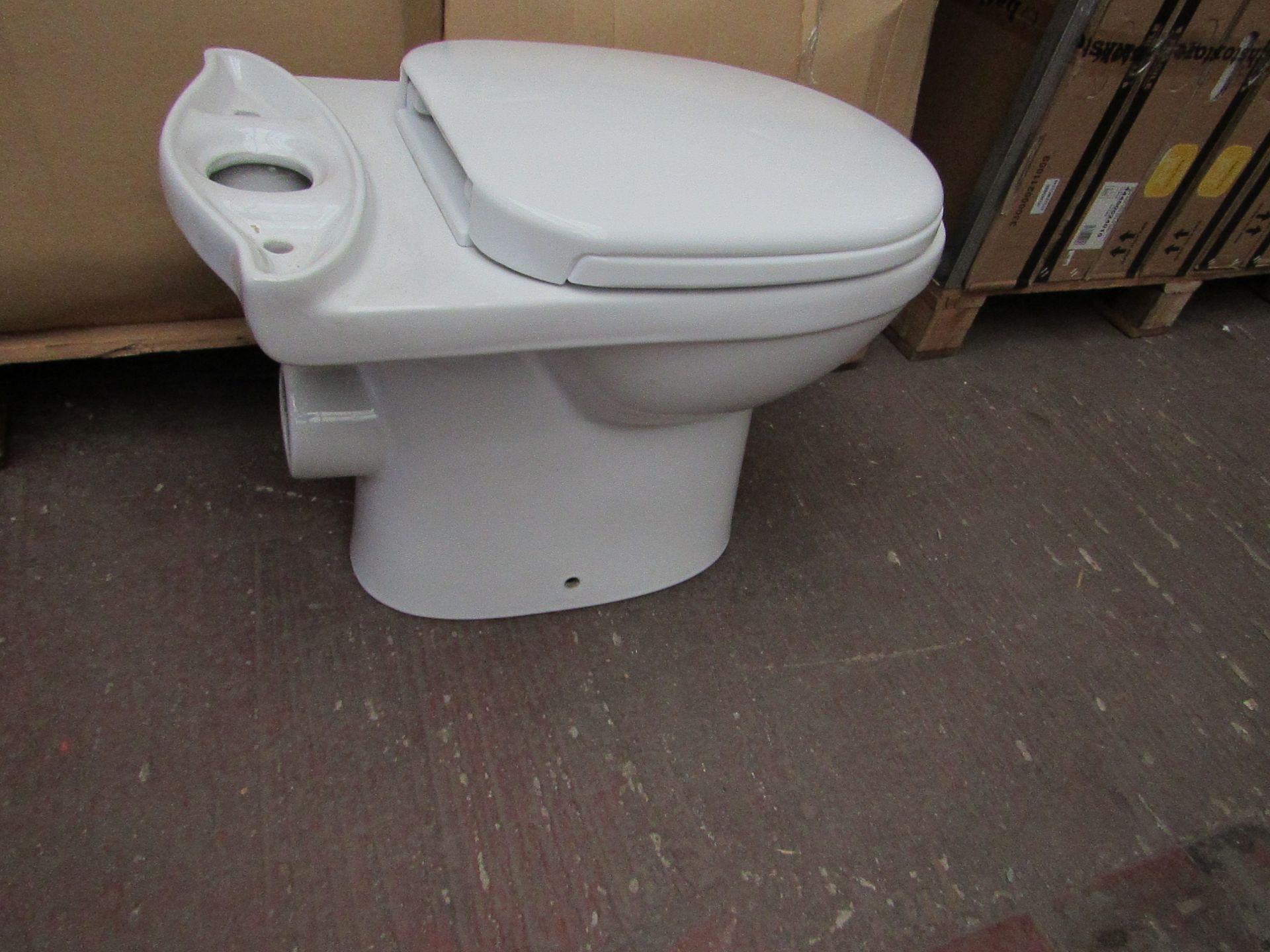 Olivia close coupled toilet pan with seat cover TA-001, new and boxed.