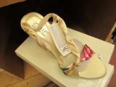 1 x Pair of Zaif By Shalimar Shoes. Size 7. New & Boxed. See Image For Design