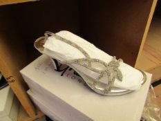 1 x Pair of Unze By Shalimar Shoes. Size 7.New & Boxed. See Image For Design