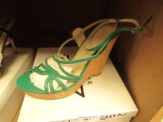 1 x Pair of Zaif By Shalimar Shoes. Size 7. New & Boxed. See Image For Design