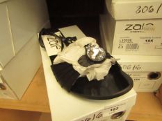 1 x Pair of Zaif By Shalimar Shoes. Size 6. New & Boxed. See Image For Design