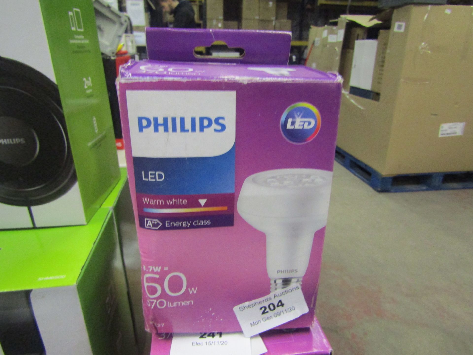 philips led warm light, /60w / 370 lumen new and packaged