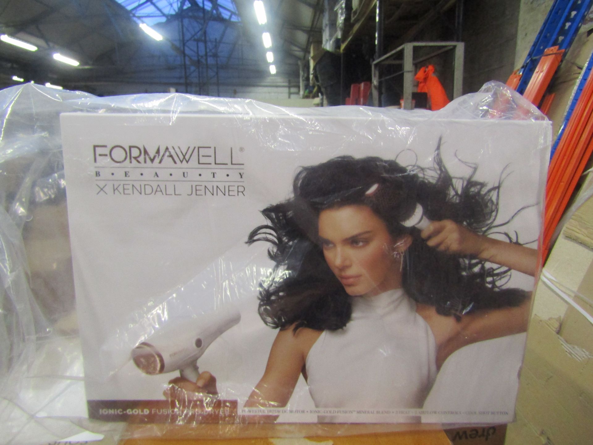 | 1X | KENDALL JENNER FORMAWELL BEAUTY PRO IONIC HAIR DRYER | REFURBISHED AND BOXED | NO ONLINE RE-