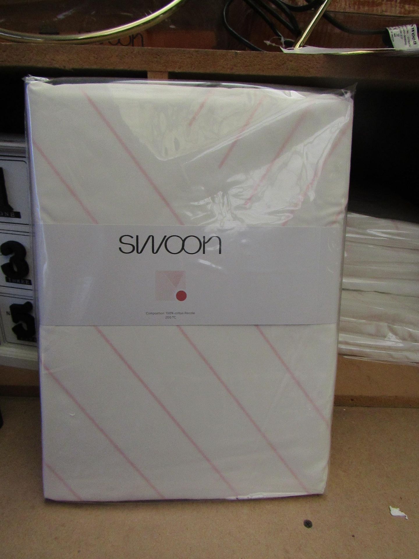 | 1X | SWOON BOOLE PINK KING SIZE DUVET COVER SET, INCLUDES DUVET COVER AND 2 MATCHING PILLOW
