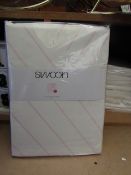 | 1X | SWOON BOOLE PINK KING SIZE DUVET COVER SET, INCLUDES DUVET COVER AND 2 MATCHING PILLOW