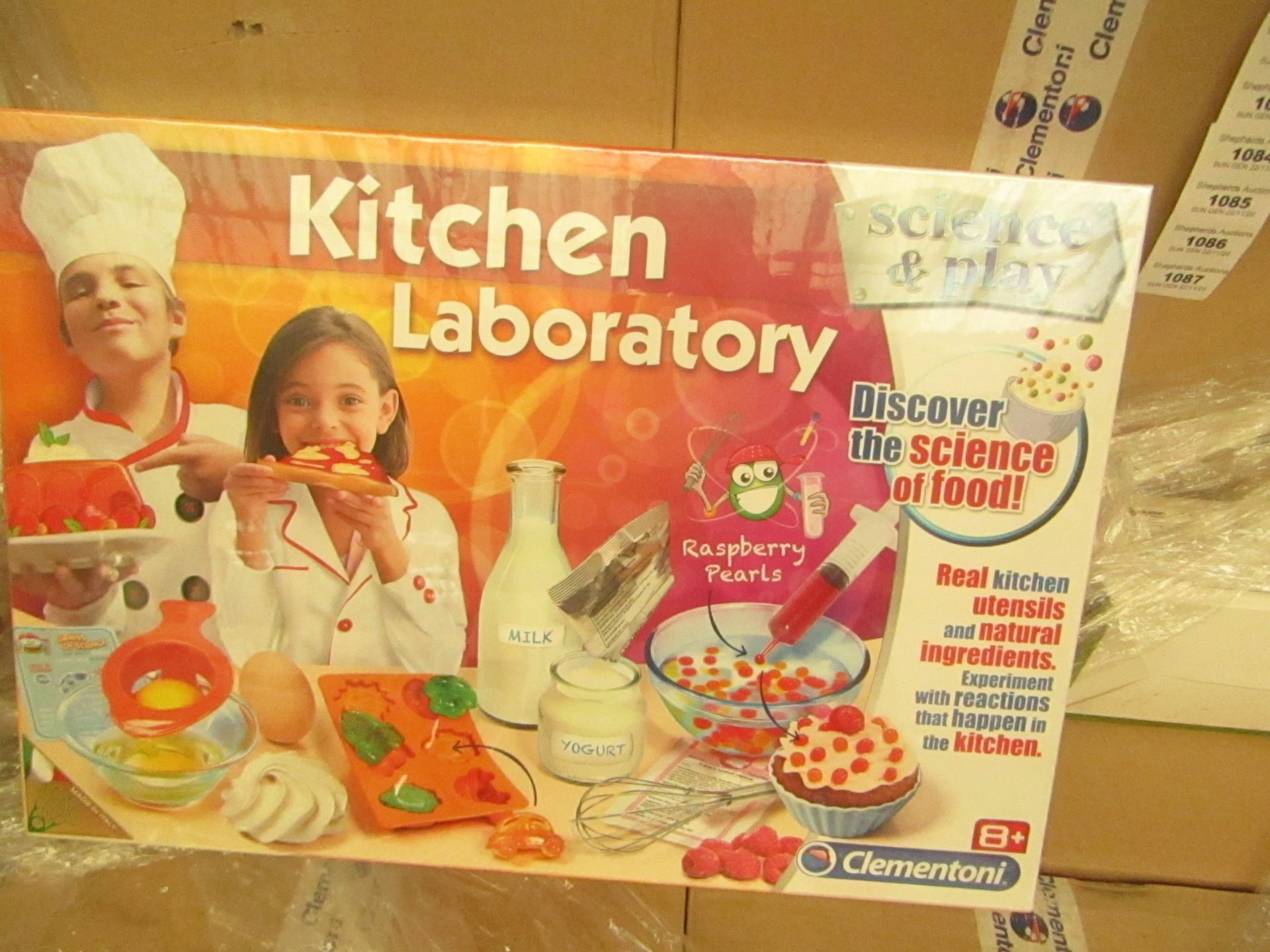 Science and Play Kithen Laboratory set. Still sealed.