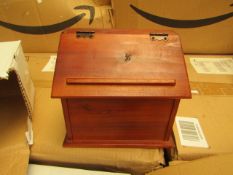 Wooden Trinket Box with Hinged Lid. New & Boxed