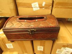 Wooden Storage Chest. 27cm x 15cm x 12cm. New & Boxed