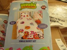 Moshi Monsters Single reversible Duvet cover set, includes a Duvet cover and Matching pillow case,