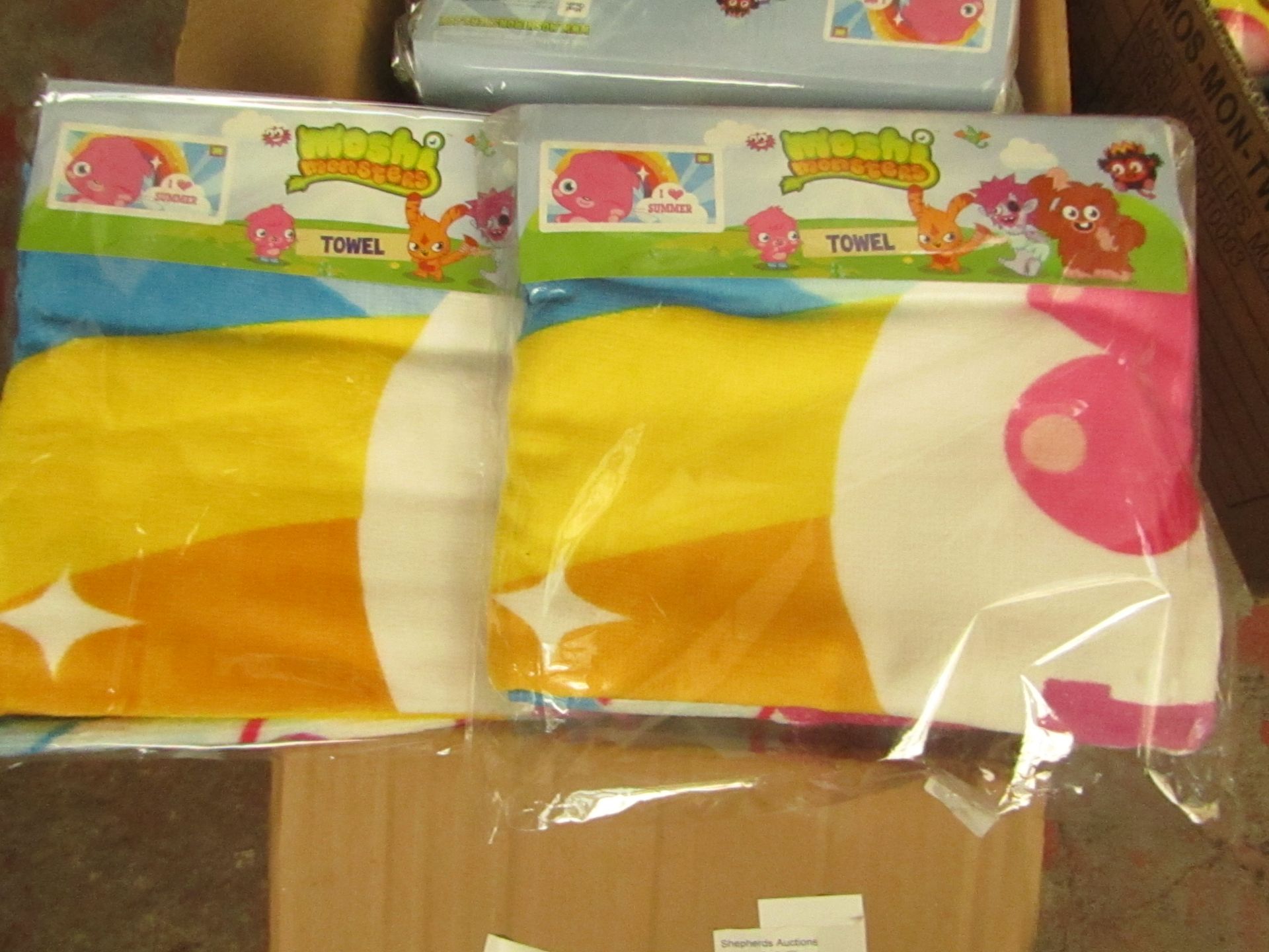 2 x Moshi Monsters i Love Summer Towels. 70cm x 140cm. New & Packaged