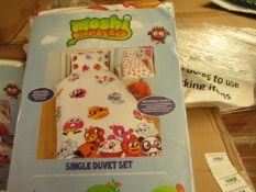Moshi Monsters Single reversible Duvet cover set, includes a Duvet cover and Matching pillow case,