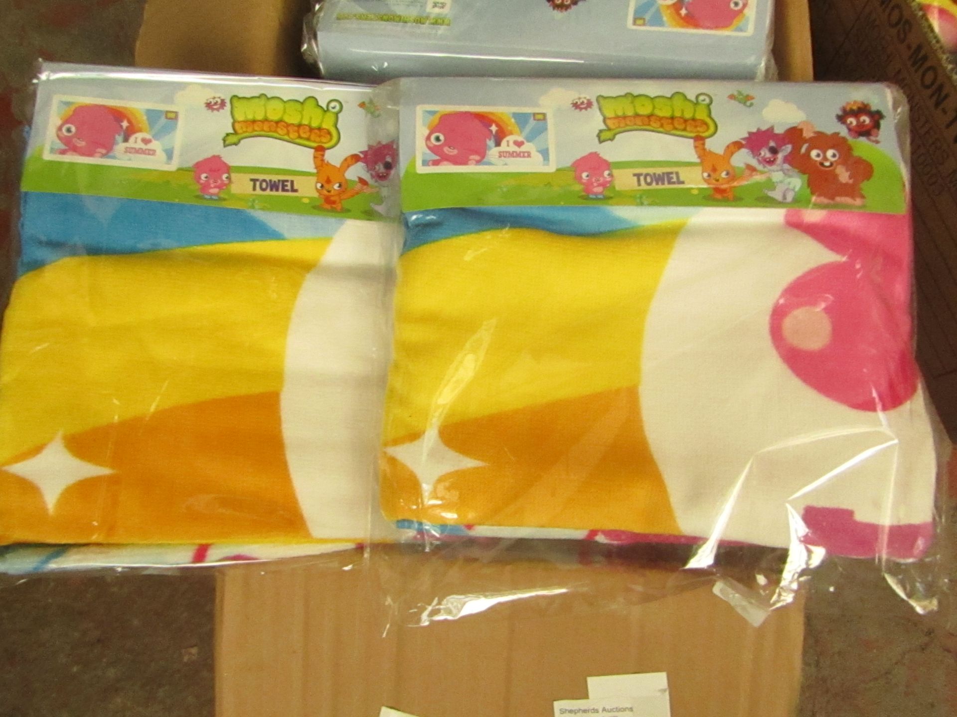 2 x Moshi Monsters i Love Summer Towels. 70cm x 140cm. New & Packaged