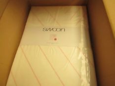 Swoon Boole Double Pink Bedding Set. New & Packaged