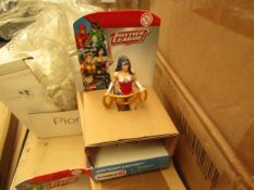 4 x Justice League Wonder Woman Figures. New & Boxed