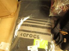 Crocs Mens Black Scarf. New & Packaged