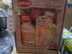 CarPlan - Groovy Babe Car Care Kit - Includes : Car Wash. Large Sponge. Cleaning Cloth. Babe Air