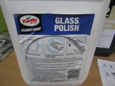 Turtle Wax - Professional Glass Polish (5 Litres) - Unused.