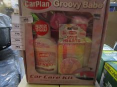 CarPlan - Groovy Babe Car Care Kit - Includes : Car Wash. Large Sponge. Cleaning Cloth. Babe Air