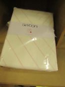 | 1X | SWOON BOOLE PINK KING SIZE DUVET COVER SET, INCLUDES DUVET COVER AND 2 MATCHING PILLOW