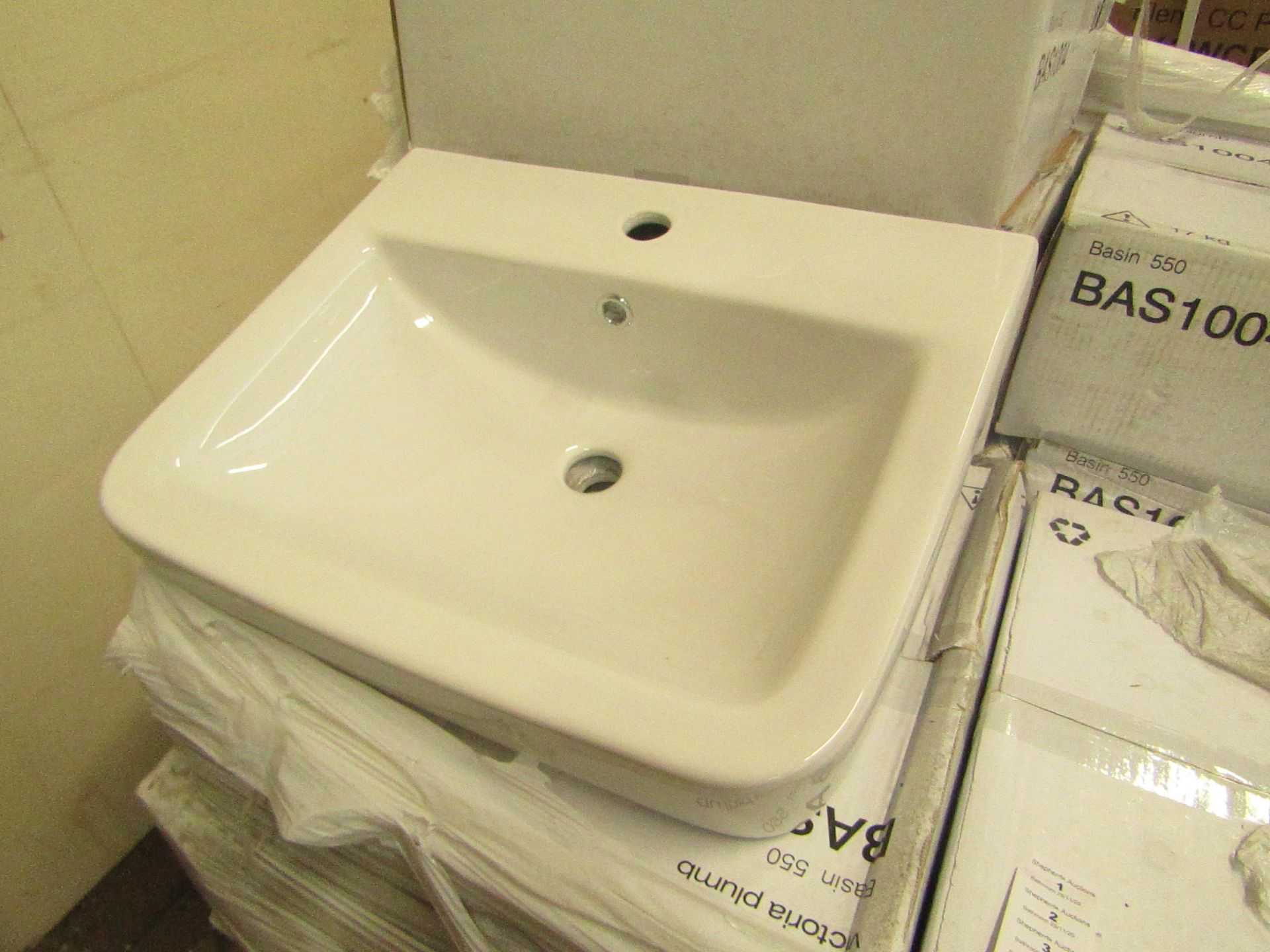 Basin 550 - new & Boxed