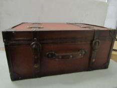 Vintique Wise - Brown Leather Chest/Truck CD Case - Unused & Boxed.