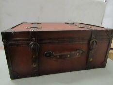 Vintique Wise - Brown Leather Chest/Truck CD Case - Unused & Boxed.