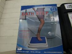 Just Essentials - Bath Step (4" Step Up) - Unchecked & Boxed.