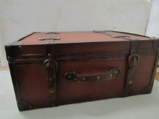Vintique Wise - Brown Leather Chest/Truck CD Case - Unused & Boxed.