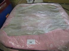 Snoozzzeee Cat - Pink Donut Cat Bed (20") - Unused, Outer Packaging Dirty.